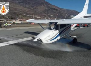 piccolo aereo impatta al suolo