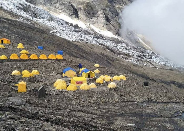 Il campo base allestito sul Manaslu (foto da Facebook).