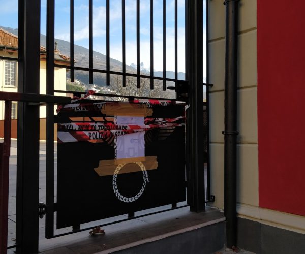 cancello posto sotto sequestro a saint vincent - Foto Simone Fortuna