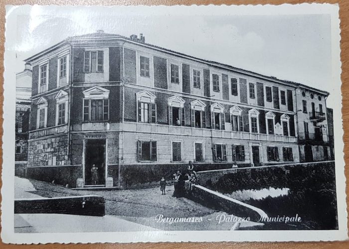 La cartolina ricevuta dalla signora Griseri.