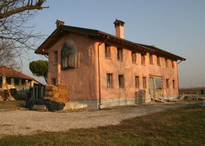 Una casa in paglia