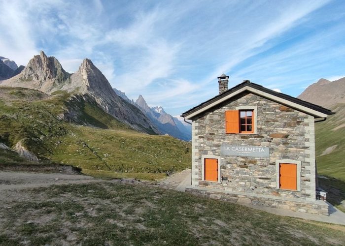 Casermetta al Col de la Seigne