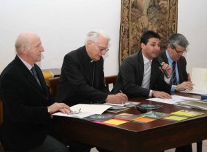 Da sx Martin, Mons. Anfossi, Viérin e Domaine