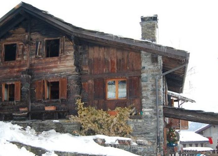 La casa di Sergio Ducler andata a fuoco