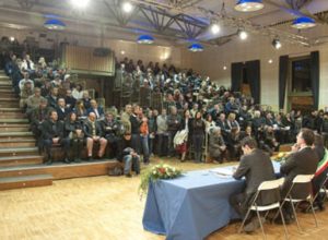 Auditorium gremito per l'inaugurazione