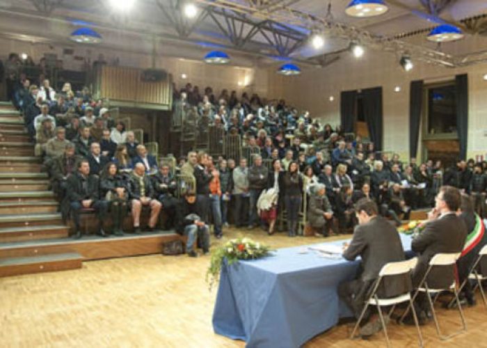 Auditorium gremito per l'inaugurazione