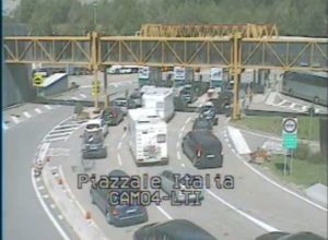 La coda sul versante italiano