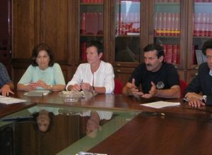 Un momento della conferenza stampa convocata dal Trait d'Union