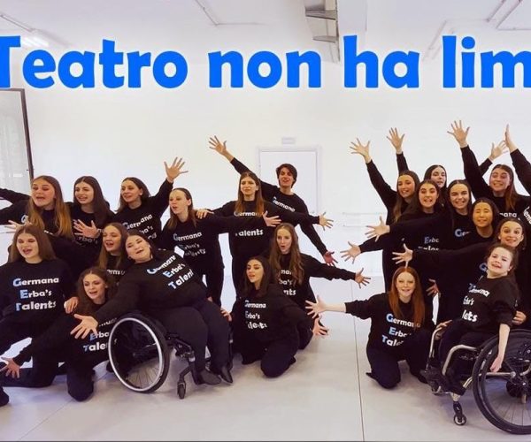 La locandina della pièce con protagoniste Camilla Frison e Bianca Zoe Mantelli