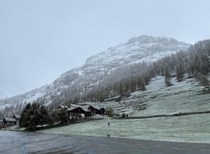 Gressoney-la-Trinité Staffal maggio neve