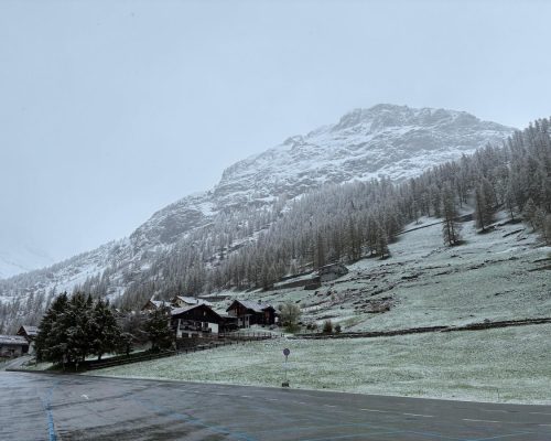 Gressoney-la-Trinité Staffal maggio neve