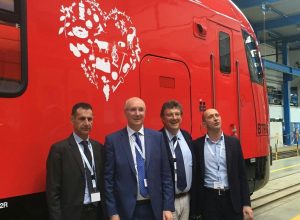 La presentazione del treno bimodale in Svizzera