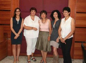 Luciana Blanc Perotto (al centro) e le altre componenti dell'esecutivo della Consulta pari opportunità