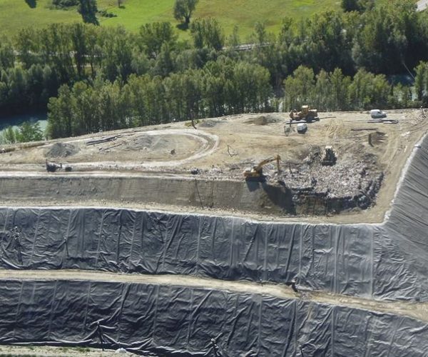 La discarica di Brissogne vista dall'alto