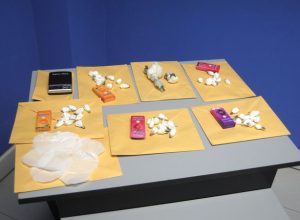Gli ovuli di cocaina in possesso di Sinanaj