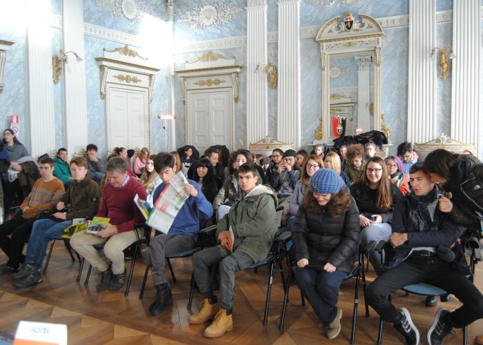 Presentazione dell'Ecocalendairo 2018, i ragazzi del Liceo Artistico di Aosta