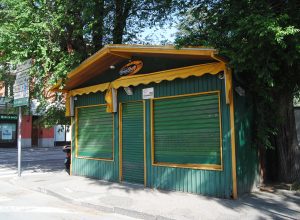Il "chiosco" in piazza della Repubblica