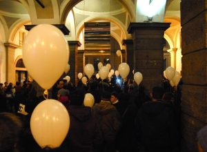 Veglia in piazza Chanoux per ricordare Christiane Seganfreddo