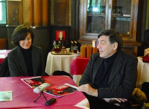 La Sindaca di Courmayeur Fabrizia Derriard ed il Direttore del Noir in Festival Giorgio Gosetti