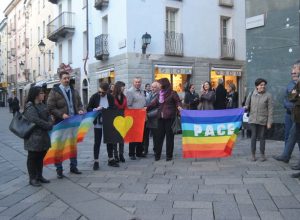 Il presidio per le vittime di Bruxelles