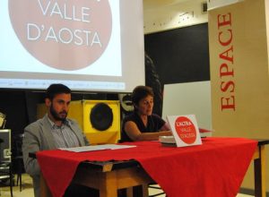 I portavoce de 'L'Altra Valle d'Aosta Andrea Padovani e Carola Carpinello
