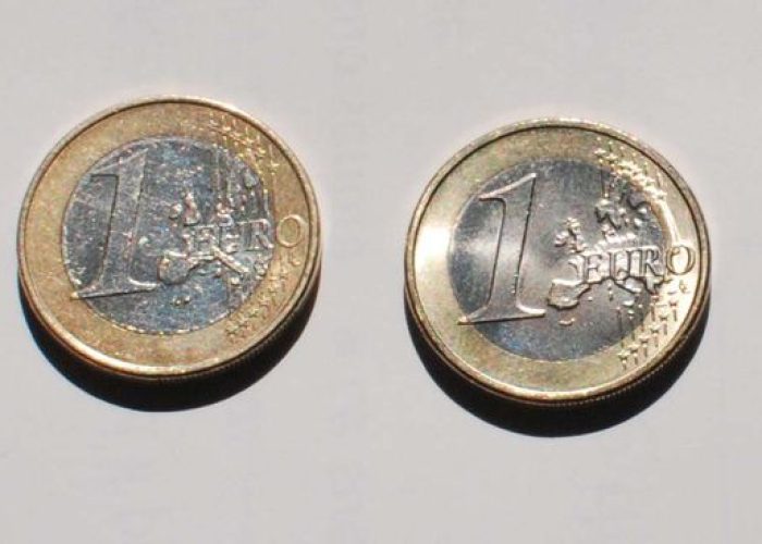 Monete false (archivio)