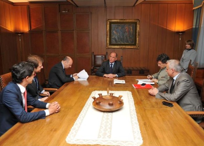 La firma dell'accordo