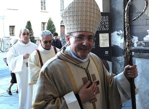 Il Vescovo di Aosta, mons. Franco Lovignana