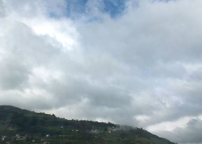Cielo nuvoloso, con qualche schiarita