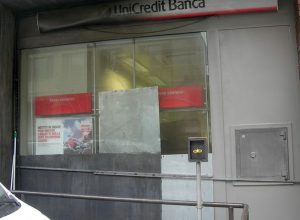 Unicredit Banca di corso Padre Lorenzo
