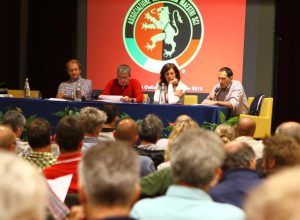 Un momento dell'assemblea dell'associazione Maestri di sci
