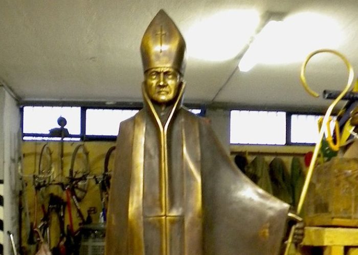 Statua di San Grato