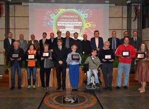 foto di gruppo Premio regionale volontariato