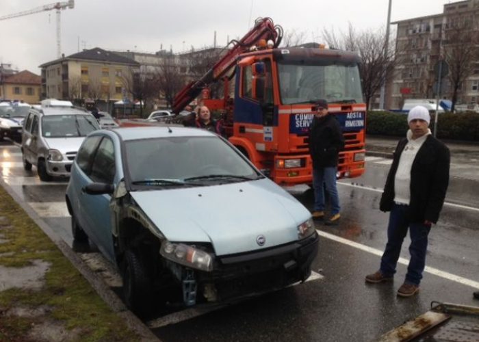 Le foto dell'incidente stradale