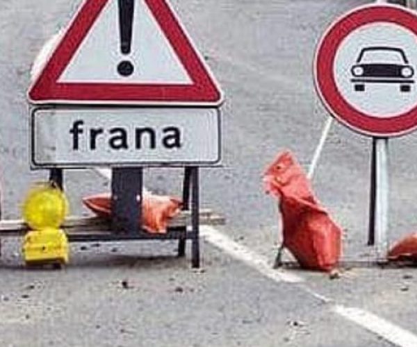 Frana, cartello stradale - foto d'archivio