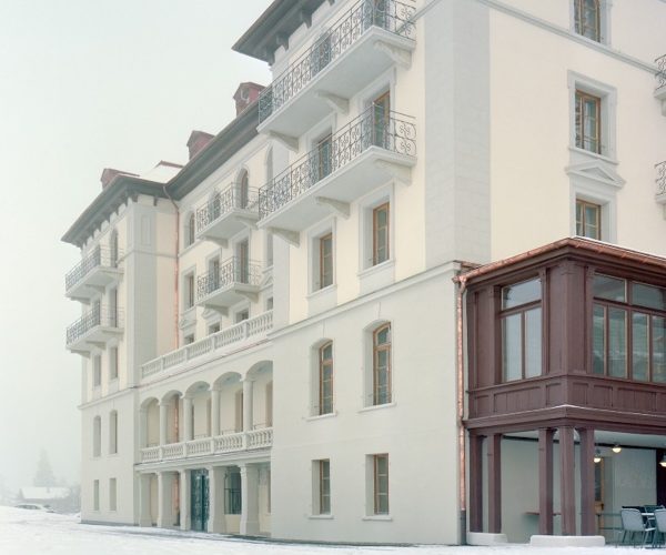 gaymenzel grand hotel du cervin exterieur philomene hoel low