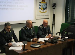 Da sinistra: il maggiore Talentino, il generale Ditroia, il tenente colonnello Caracciolo.