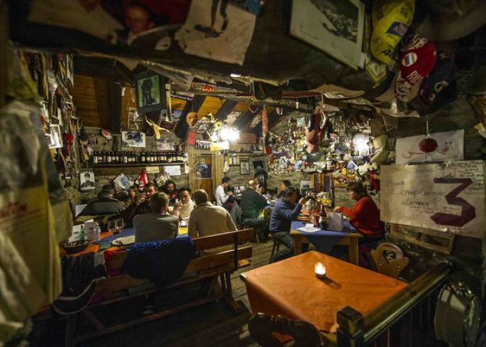 Mountain Gourmet Ski Experience