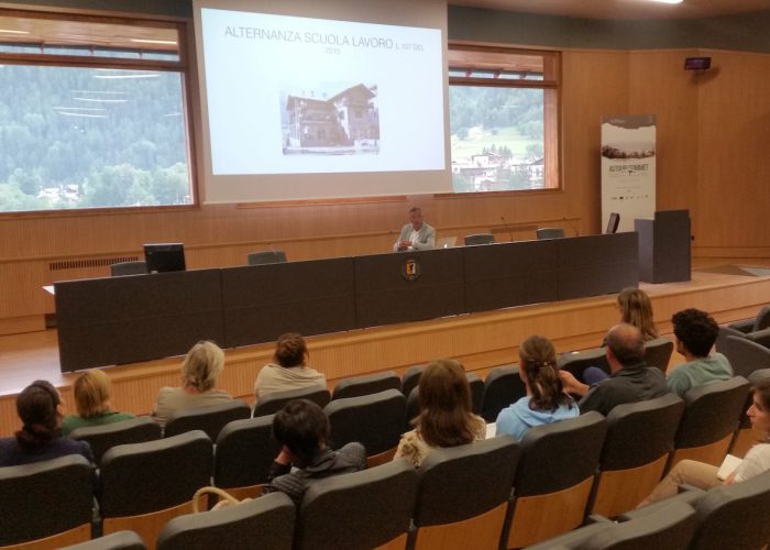 Il coordinatore Franco Cossard presenta il progetto