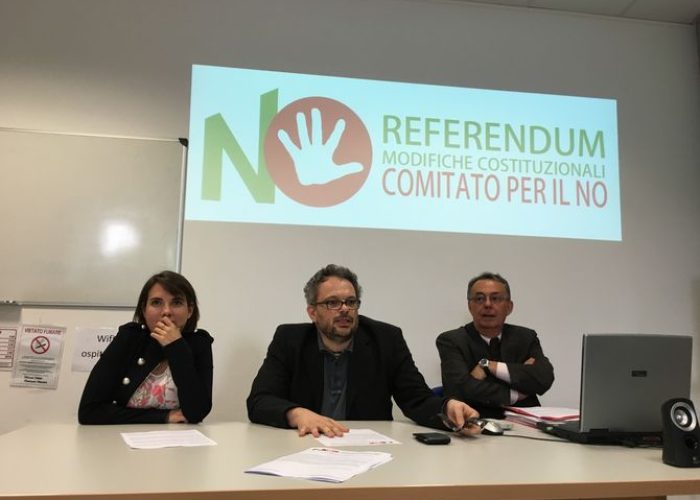 Da sx Valeria Fadda, Luca Scacchi e Domenico Palmas - comitato per il no alla riforma