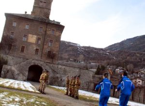 Fiaccola giochi militari