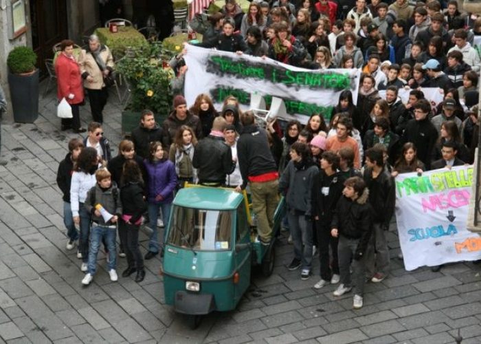 La protesta per le vie di Aosta
