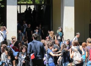 Ultimo giorno di scuola al Liceo scientifico