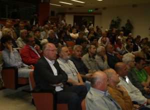 I delegati unionisti nell'auditorium di Villair