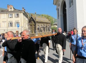 La processione di San Grato