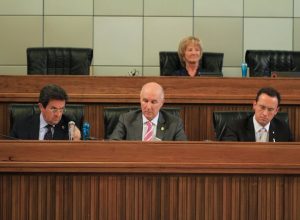 Consiglio regionale - Da sx Baccega, Marquis e Perron