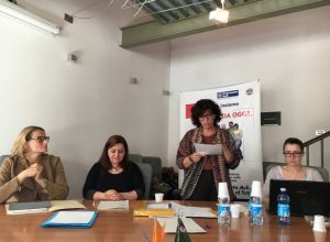 Al tavolo (da sinistra): Paola Vacchina, Maria Carrozzino, Luisa Trione e Caterina Chanoux.