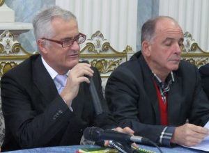 Al microfono Riccardo Trisoldi