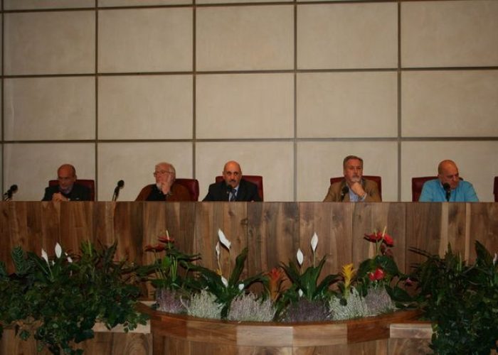 da sinistra: Leonardo La Torre, Giuseppe Cerise, il presidente/moderatore Gian Marco Grange, Andrea Rosset, Piero Prola.