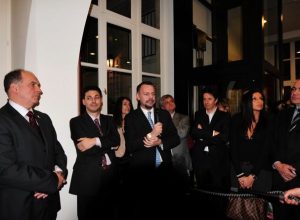 Un momento dell'inaugurazione della Maison du Val d'Aoste